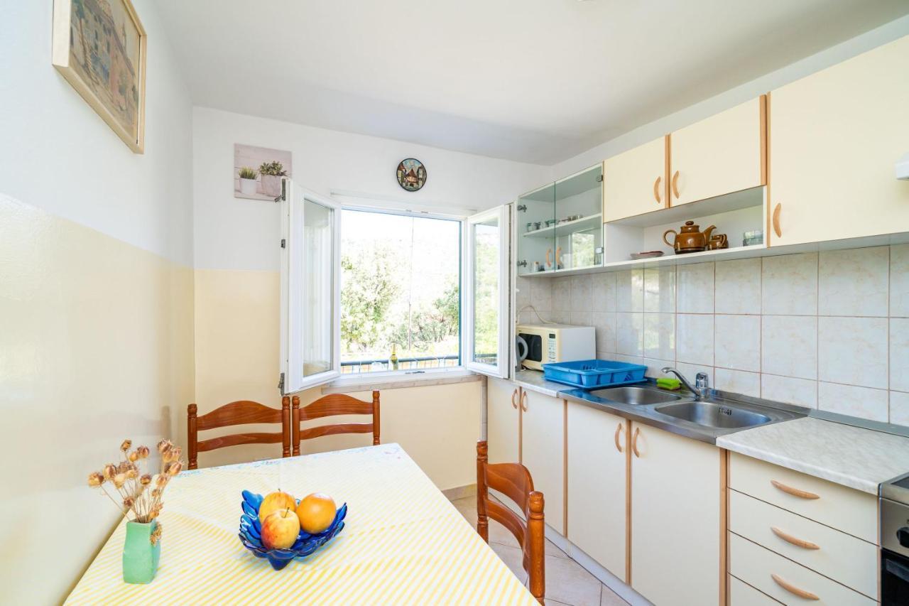 Apartments Lidija Zaton  Buitenkant foto